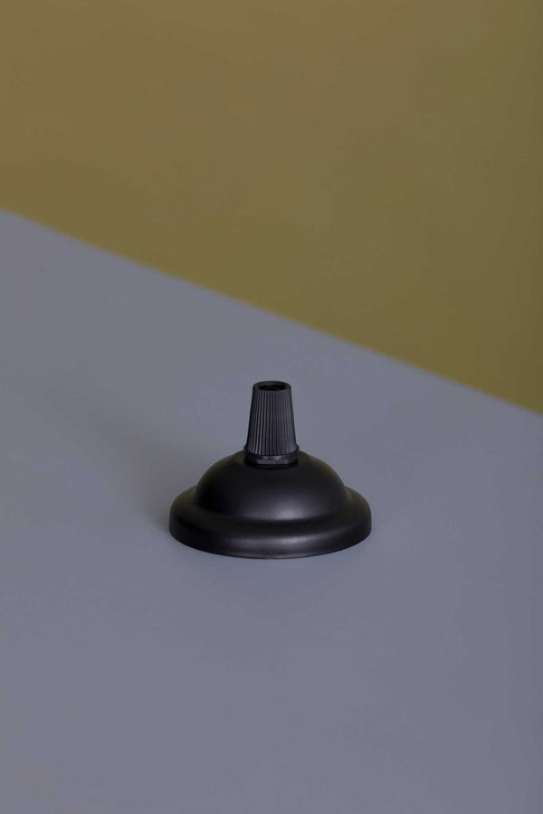 plafondkapje klein metaal zwart