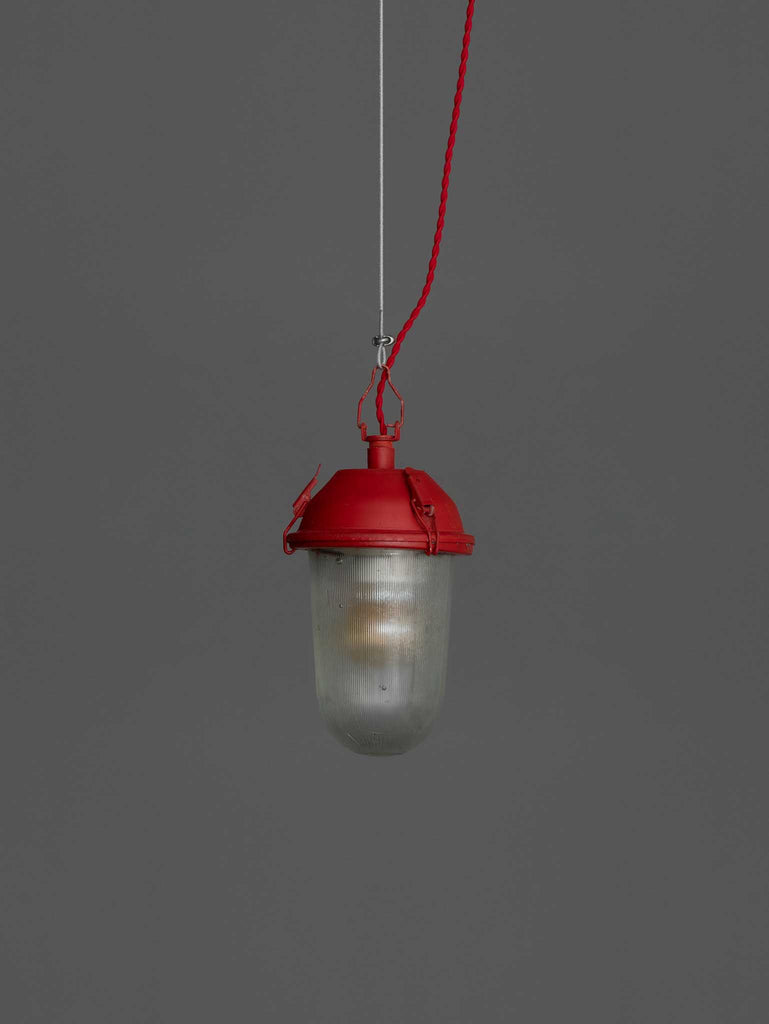 strella gepantsterde lamp rood e27 fitting voorkant